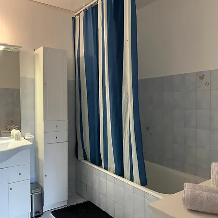 Nissa La Bella, Piscine Et Vue *