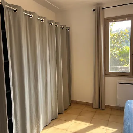 Nissa La Bella, Piscine Et Vue Lägenhet Nice