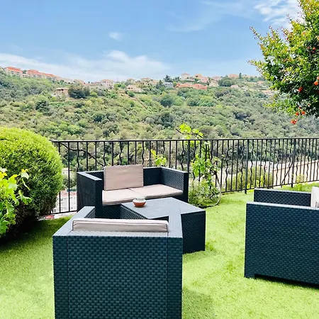 Nissa La Bella, Piscine Et Vue * Nizza